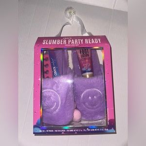 Slipper set with toe spaces file foot bath bombs set! New!